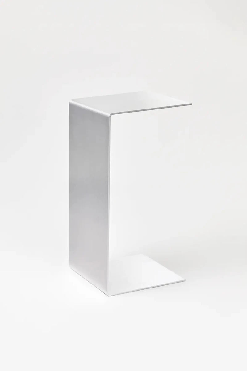FARO_2 | Aluminum corner table, 25 cm - FRAME